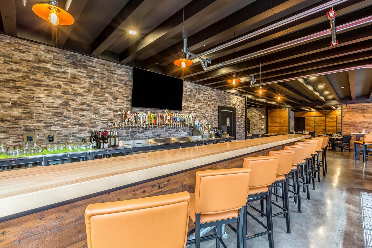 Cobblestone Hotel & Suites Hartford Екстер'єр фото